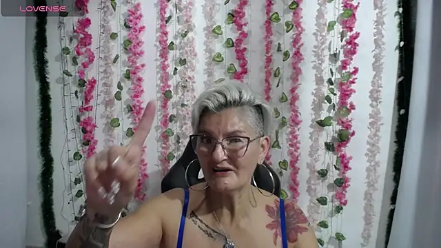 bety-cum2 online show from 6, 2, 2025