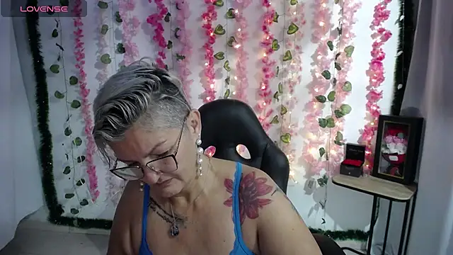 bety-cum2 online show from 13, 2, 2025