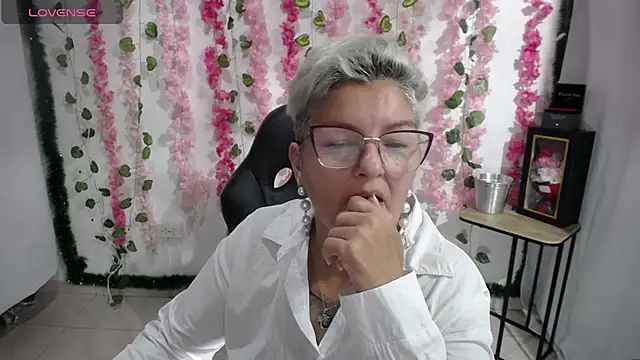 bety-cum2 online show from 18, 2, 2025