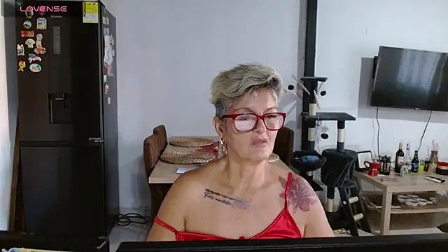 bety-cum2 online show from 16, 6, 2026