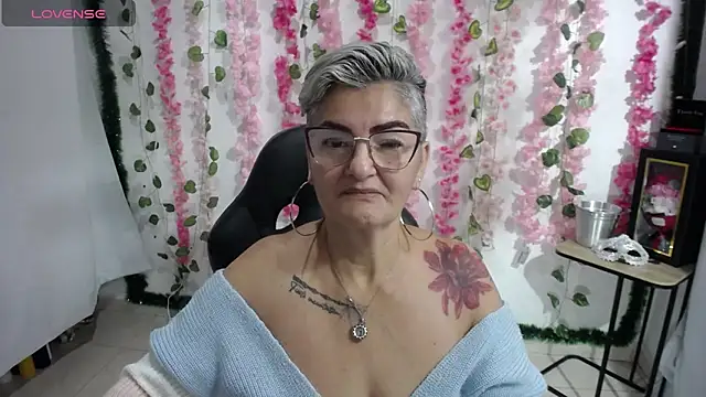 bety-cum2 online show from 19, 2, 2025