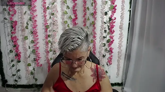 bety-cum2 online show from 4, 2, 2025