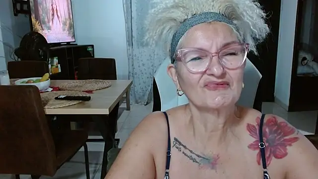 bety-cum2 online show from 5, 2, 2026