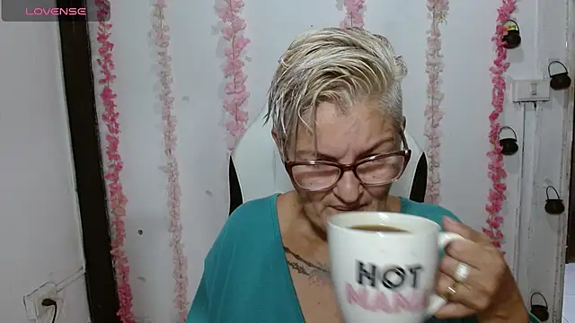 bety-cum2 online show from 11, 7, 2026