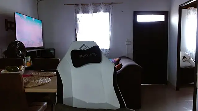 bety-cum2 online show from 4, 2, 2026