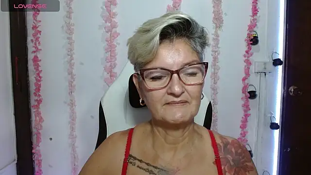 bety-cum2 online show from 1, 7, 2026