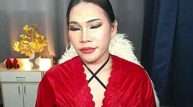 Snapshot of Ur_Fantastic_Lina chatting on 4, 2, 2025 Ur Fantastic Lina online show from 4, 2, 2025
