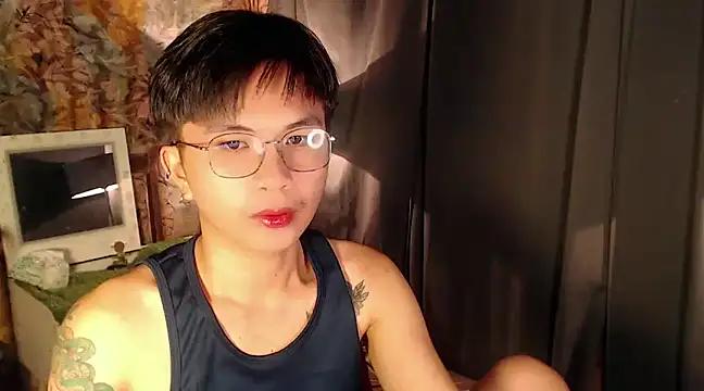 Sexy Handsome Drex online show from 9, 2, 2025