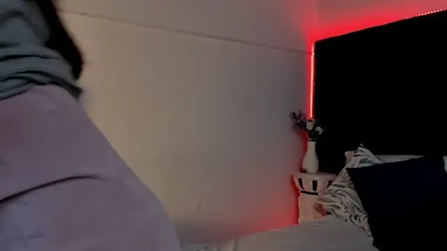 lauren fit online show from 10, 4, 2026