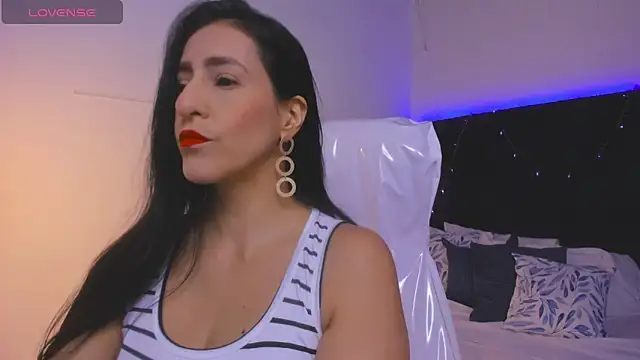 Snapshot of lauren_fit chatting on 21, 3, 2025 lauren fit online show from 21, 3, 2025