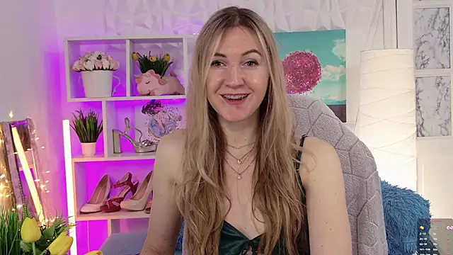 Hello Lisha online show from 3, 2, 2025