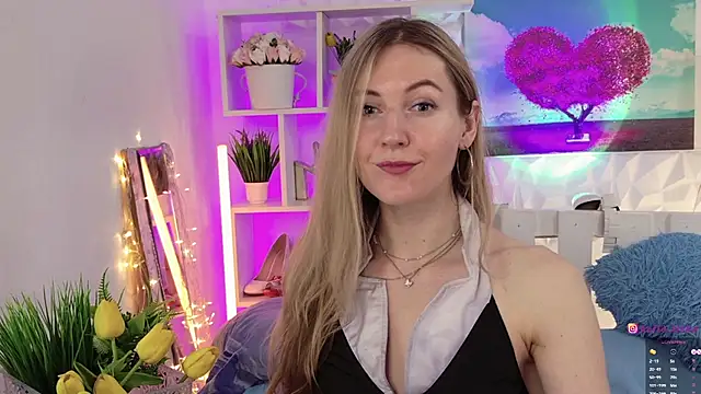 Hello Lisha online show from 3, 2, 2025