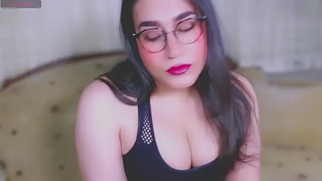 Snapshot of MERA_arab chatting on 28, 9, 2025 MERA arab online show from 28, 9, 2025