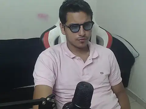 Snapshot of kylian_07 chatting on 22, 6, 2026 kylian 07 online show from 22, 6, 2026