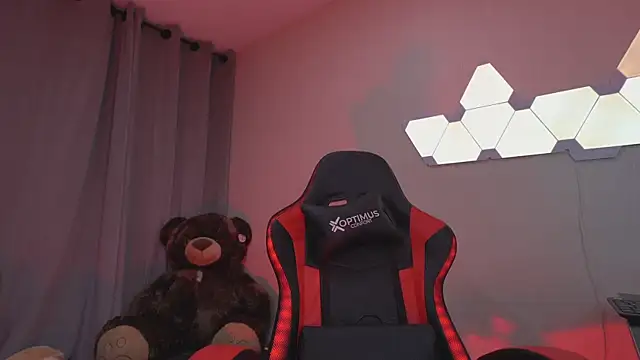 Snapshot of Dubois_Amy chatting on 26, 2, 2025 Dubois Amy online show from 26, 2, 2025