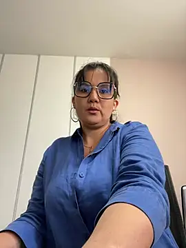 SWEETLILY18 online show from 24, 2, 2025