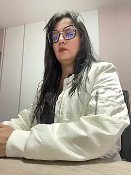 SWEETLILY18 online show from 27, 2, 2025