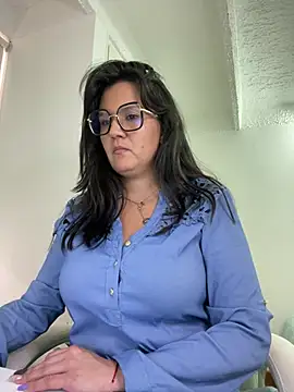 SWEETLILY18 online show from 11, 3, 2025
