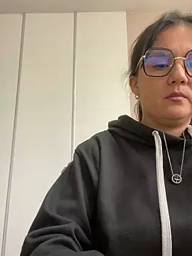 SWEETLILY18 online show from 7, 2, 2025