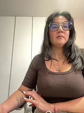 SWEETLILY18 online show from 26, 2, 2025