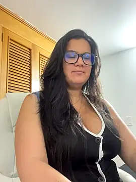 SWEETLILY18 online show from 5, 11, 2025