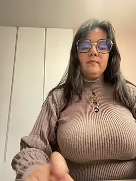 SWEETLILY18 online show from 21, 2, 2025