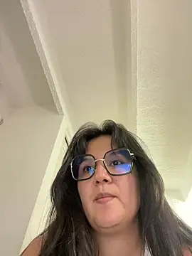 SWEETLILY18 online show from 18, 2, 2025