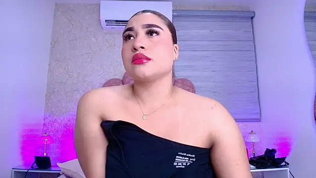 Snapshot of leon_gaby chatting on 19, 11, 2025 leon gaby online show from 19, 11, 2025