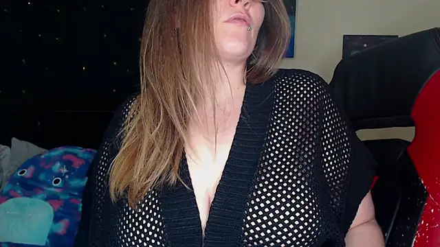 Snapshot of ToxicLilly chatting on 8, 3, 2025 ToxicLilly online show from 8, 3, 2025