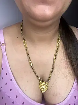 Snapshot of Zoya_Varma004 chatting on 9, 7, 2026 Zoya Varma004 online show from 9, 7, 2026