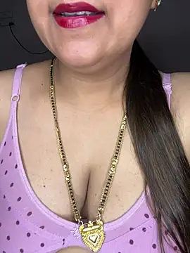 Snapshot of Zoya_Varma004 chatting on 10, 7, 2026 Zoya Varma004 online show from 10, 7, 2026
