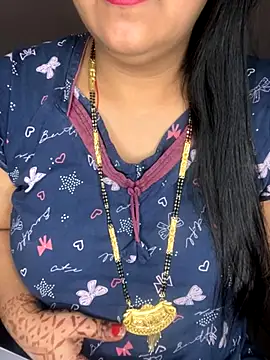 Snapshot of Zoya_Varma004 chatting on 3, 11, 2025 Zoya Varma004 online show from 3, 11, 2025