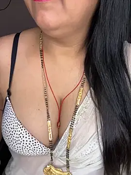 Snapshot of Zoya_Varma004 chatting on 26, 10, 2025 Zoya Varma004 online show from 26, 10, 2025