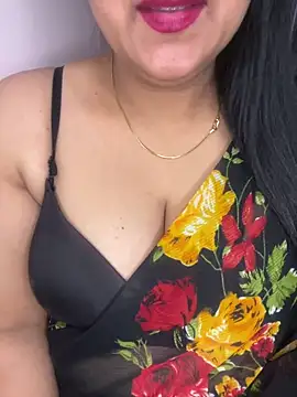 Snapshot of Zoya_Varma004 chatting on 25, 11, 2025 Zoya Varma004 online show from 25, 11, 2025