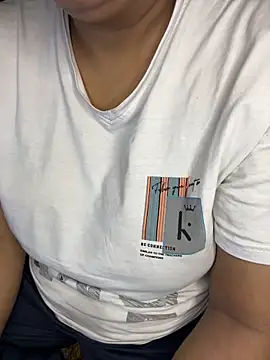 Zoya Varma004 online show from 12, 4, 2026