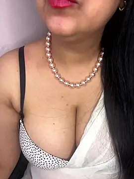 Zoya Varma004 online show from 7, 1, 2026