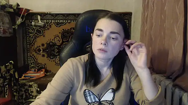 Snapshot of AlisaLaDiva chatting on 10, 12, 2024 AlisaLaDiva online show from 10, 12, 2024