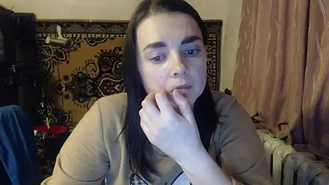 Snapshot of AlisaLaDiva chatting on 1, 2, 2025 AlisaLaDiva online show from 1, 2, 2025