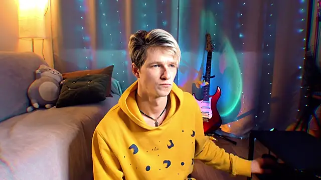 Breston Sweet online show from 2, 3, 2026