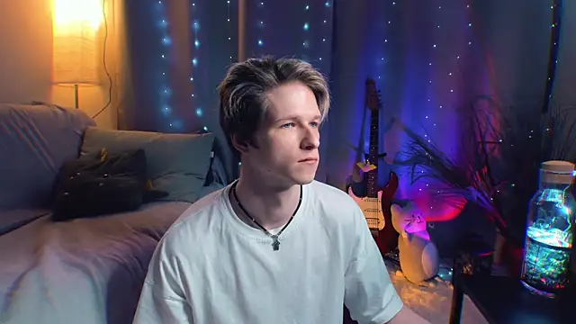 Breston Sweet online show from 21, 4, 2026