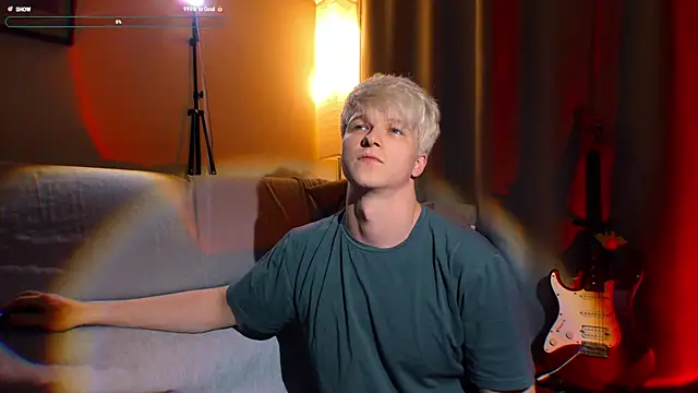 Breston Sweet online show from 28, 10, 2025