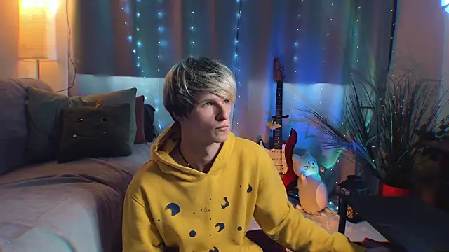 Breston Sweet online show from 24, 4, 2026