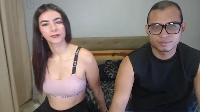 Snapshot of couplesex_ve chatting on 15, 5, 2026 couplesex ve online show from 15, 5, 2026
