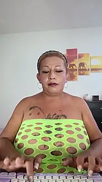 zafiro sex  online show from 5, 6, 2026
