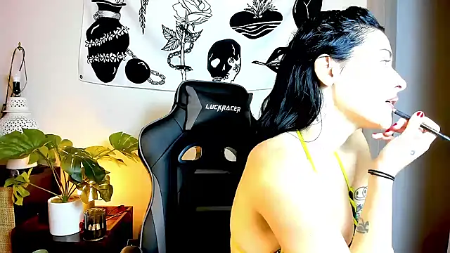 MelroseStrip online show from 8, 11, 2025