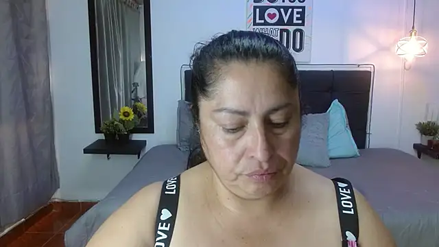 Keyla01  online show from 6, 2, 2026