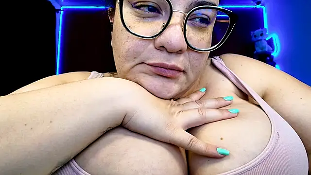 lulubigtitts1 online show from 6, 2, 2025