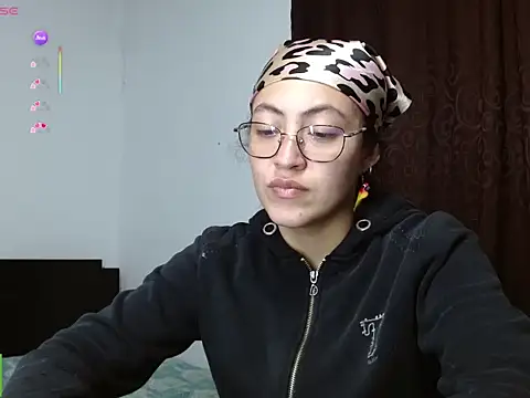 Snapshot of Olivia_Bright chatting on 18, 5, 2026 Olivia Bright online show from 18, 5, 2026