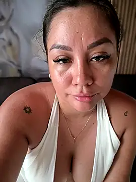 Snapshot of ValeryGrey chatting on 18, 11, 2025 ValeryGrey online show from 18, 11, 2025