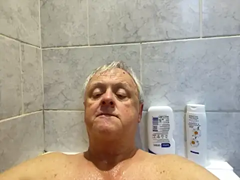 Snapshot of bigbadjon69 chatting on 21, 5, 2026 bigbadjon69 online show from 21, 5, 2026